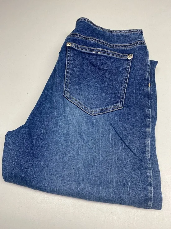 Men’s Straight Fit Jeans in Distressed Blue Denim - Picture 9 of 10